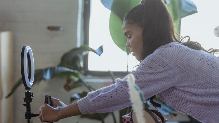 Social media marketing success : Engaging your audience